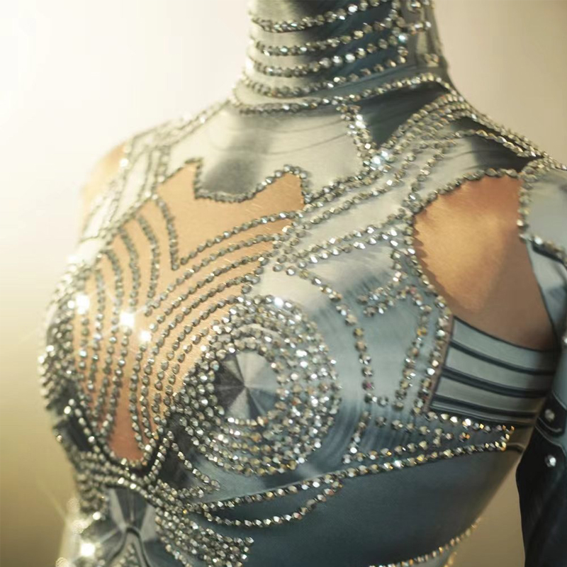 จั๊มสูทผ้ายืดประดับพลอยเทียมสไ - Tech Queen บทวิจารณ์และราคา